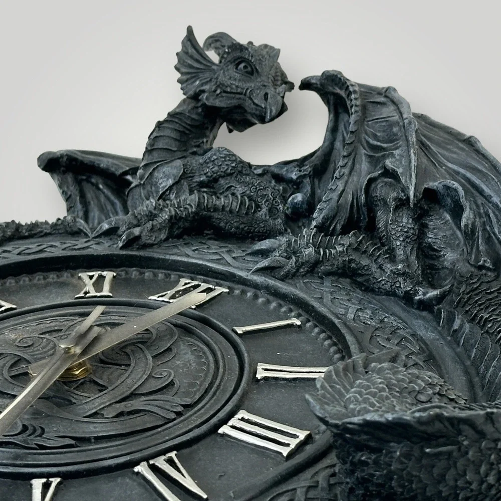 Penhurst Dragon Clock - Gothic Medieval By artist Liam Manchester TESTED & WORKS